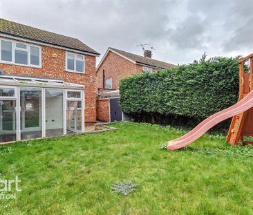 3 bedroom semi-detached house to rent - Photo 2