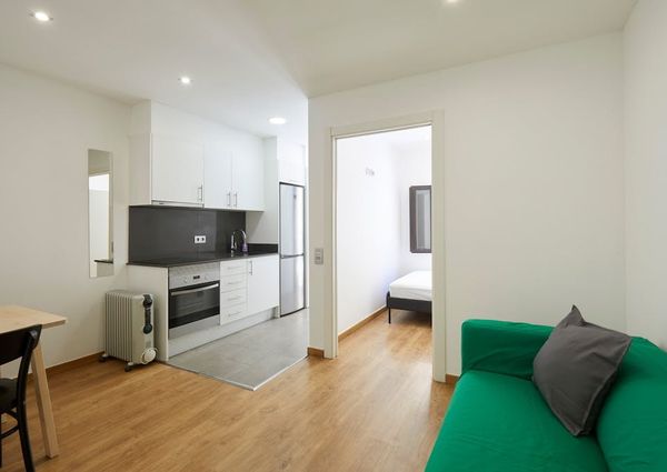 Carrer de Pons i Gallarza, Barcelona, Catalonia 08030