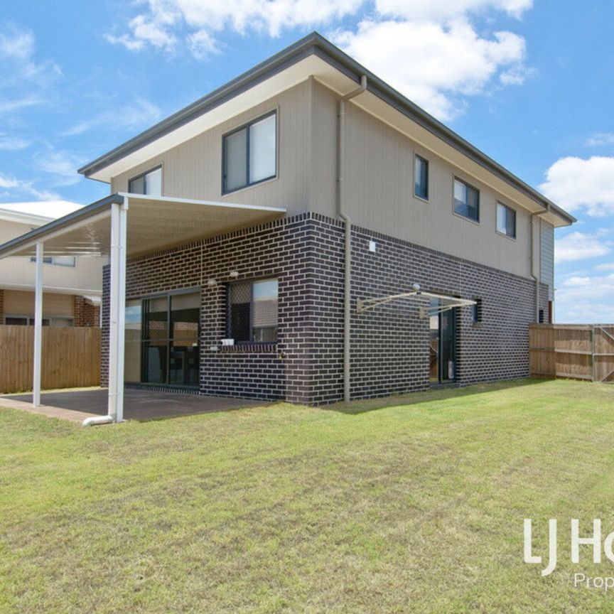 Location, Convenience & Modern Living With Ducted Air Con! - Photo 1