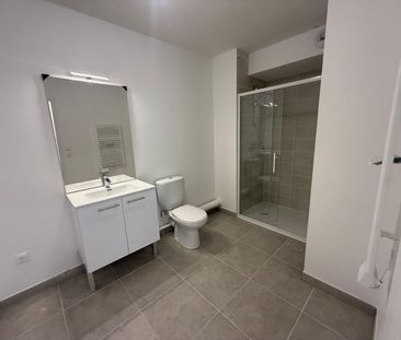 location Appartement T2 DE 47m² À CASTELGINEST - Photo 5