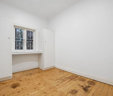 Apartment For Lease In Boutique Art Deco Block Of 4 Units - Photo 6