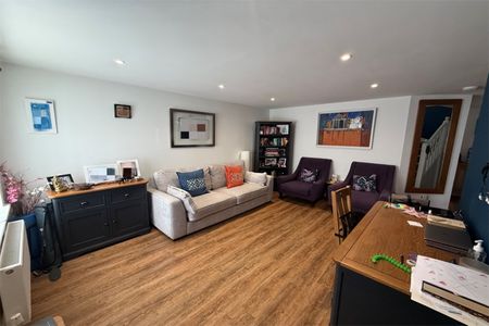 3 Bedroom Detached To Let - Photo 5