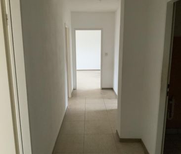 wir renovieren für Sie! gut geschnittener 3 Zimmer Wohnung mit Balk... - Photo 3