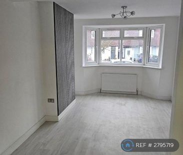 3 bedroom terraced house to rent - Photo 3