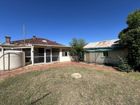 CHARMING THREE BEDROOM IN EAST - Photo 2