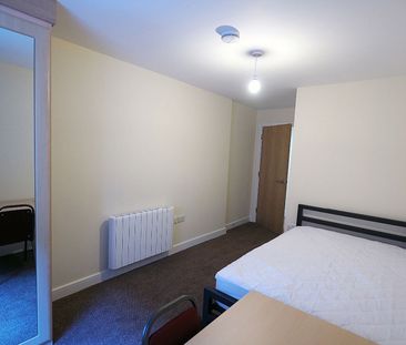 1 bed House Share Room 1 - Photo 4