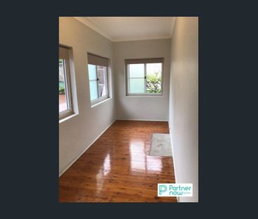 Two-Bedroom Home in Inner West - Photo 3