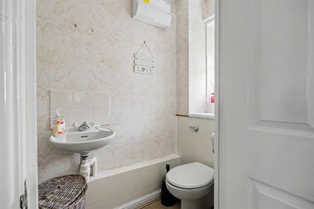 3 Bedroom House to let - Photo 5