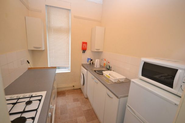2 bed Ground Floor Flat for Rent - Photo 1
