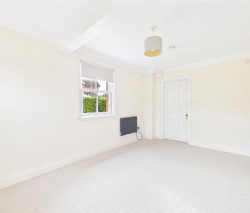 1 bedroom maisonette to rent - Photo 2