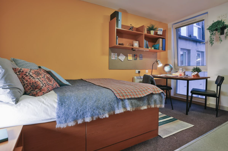 1 bedroom in a flat share to rent - Photo 5