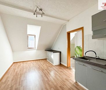 3-Raum-Dachgeschosswohnung mit Ausblick und Wellness im Haus - Annaberg-Buchholz! - Photo 1