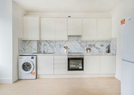 Brudenell Road, SW17 8DB, London - Photo 4