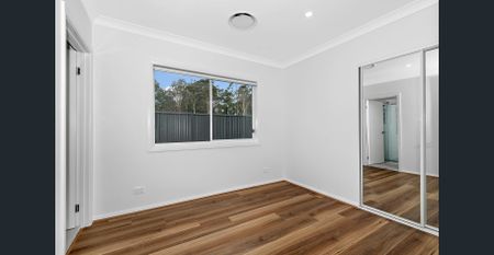 Four-bedroom Duplex - Photo 2