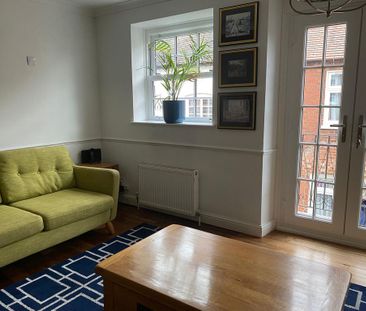 2 bedroom terraced house to rent - Photo 3