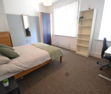 5 bedroom detached house to rent - Photo 6
