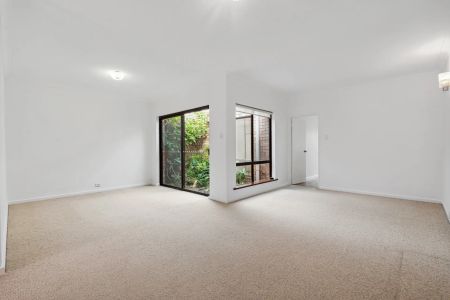 3/15 Burt Street, Cottesloe. - Photo 2