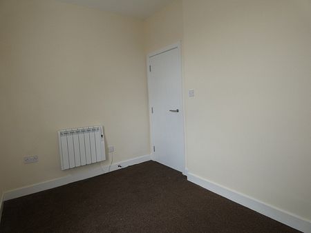 Empress Drive Flat 6 - Photo 3