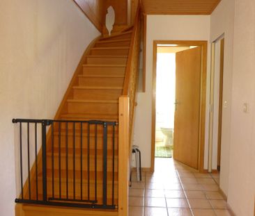 3.5 Zimmerwohnung mit Grünfläche in Wünnewil zu vermieten - Photo 4
