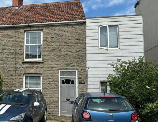 Overndale Road Room 4 - Photo 1