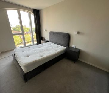 1 bedroom Flat To Let - Photo 4