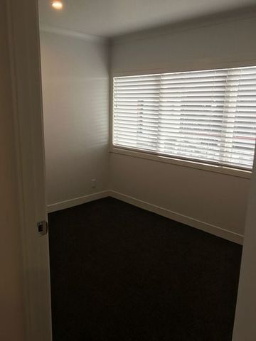 Charming 2BR Home in Central Rotorua - Photo 5