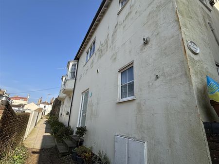 Portland Place, Hastings - Photo 4