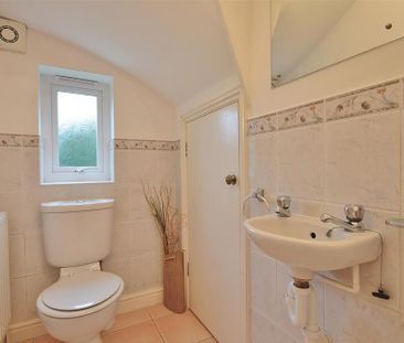 3 bedroom semi-detached house to rent - Photo 3