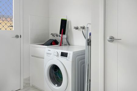 31 Waterside Way, - Photo 4