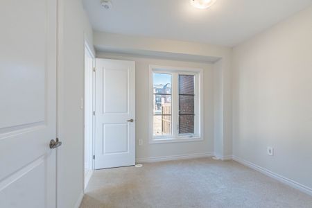 For Lease - 5966 Saigon Street, Mississauga, Ontario - Photo 5