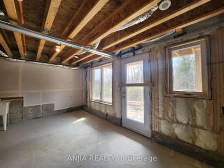 For Lease - 104 Credit Lane, Richmond Hill, Ontario - Photo 3