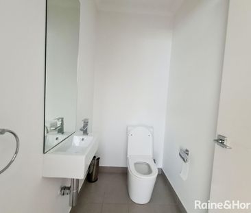 MODERN LIVING - Photo 3