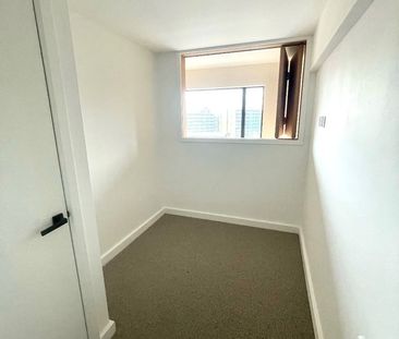 2 Bed Flat, Spinners Way, M15 - Photo 4