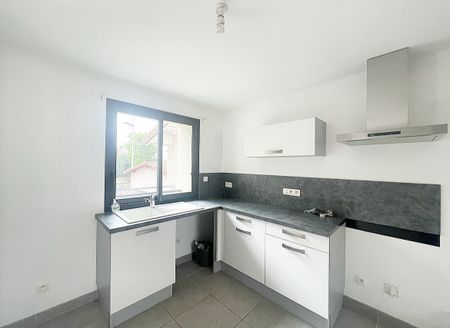 LOCATION - APPARTEMENT T3 - CORBAS Corbas (69960) Le bien en vidéo - Photo 5