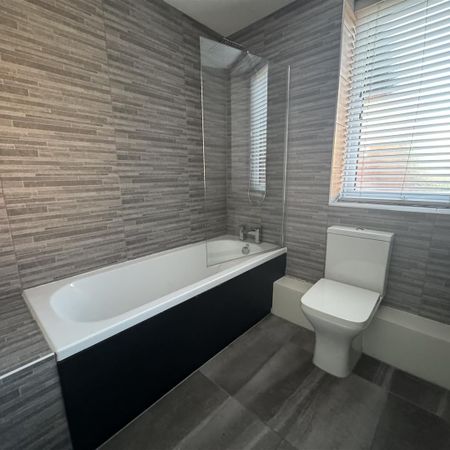 Brunswick Court, Leeds City Centre, LS2 7SA - Photo 4