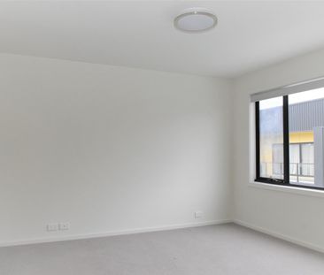 5 Selo Walk, Avondale Heights VIC 3034 - Photo 3