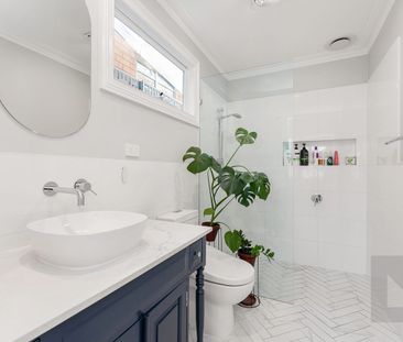 Fully Furnished including utilities and unlimited internet!! - Photo 6