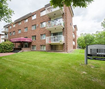 Diplomat Manor - Photo 4