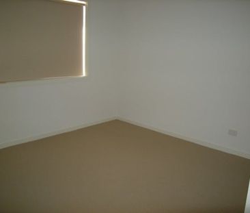 EASY STYLE FOR EASY LIVING - Photo 5