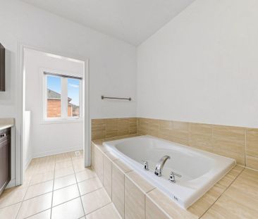 For Lease - 108 Hubner Avenue, Markham, Ontario - Photo 6