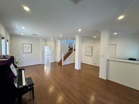 Spacious Family Home in Sought after Location - Photo 3