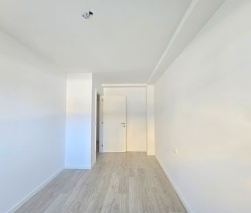 2 bedroom flat equipped and furnished next to the C.C. Glicinias! - Photo 5