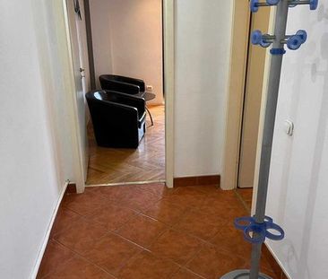 Inchiriez apartament cu 1 camera linga Mall - Photo 5
