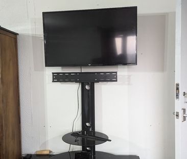 3 Bed Maisonette, Sheffield, S14 - Photo 3