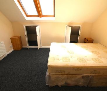 House share to rent - Photo 3