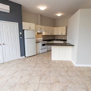 For Lease - 40 Front Street Unit# 102, Thorold, Ontario - Photo 2
