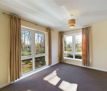 Meadow Way, Caversham, Reading, Berkshire, RG4 - Photo 5