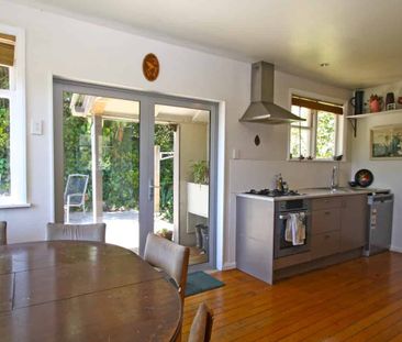 4 Bedrooms & Pets Considered - Photo 3