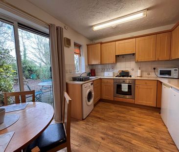 2 bedroom semi-detached house to rent - Photo 4