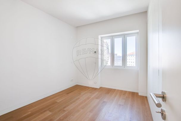 Apartamento T4 em Lisboa - Photo 1